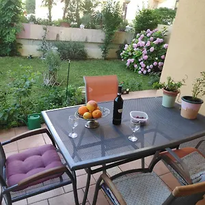  Appartement Spacious With Big Garden Near